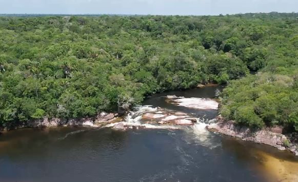 Cachoeira3.JPG.af0511be8024cf30884e37cc75bc5267.JPG